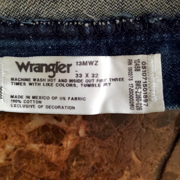 Vintage Wrangler original blue denim wash frayed Distressed Jean shorts 32 - Picture 4 of 4